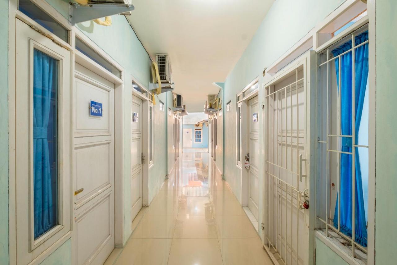 RedDoorz Syariah At Jl Pangeran Hidayatullah Cianjur Hotel Bagian luar foto