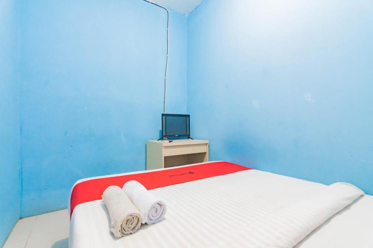RedDoorz Syariah At Jl Pangeran Hidayatullah Cianjur Hotel Bagian luar foto